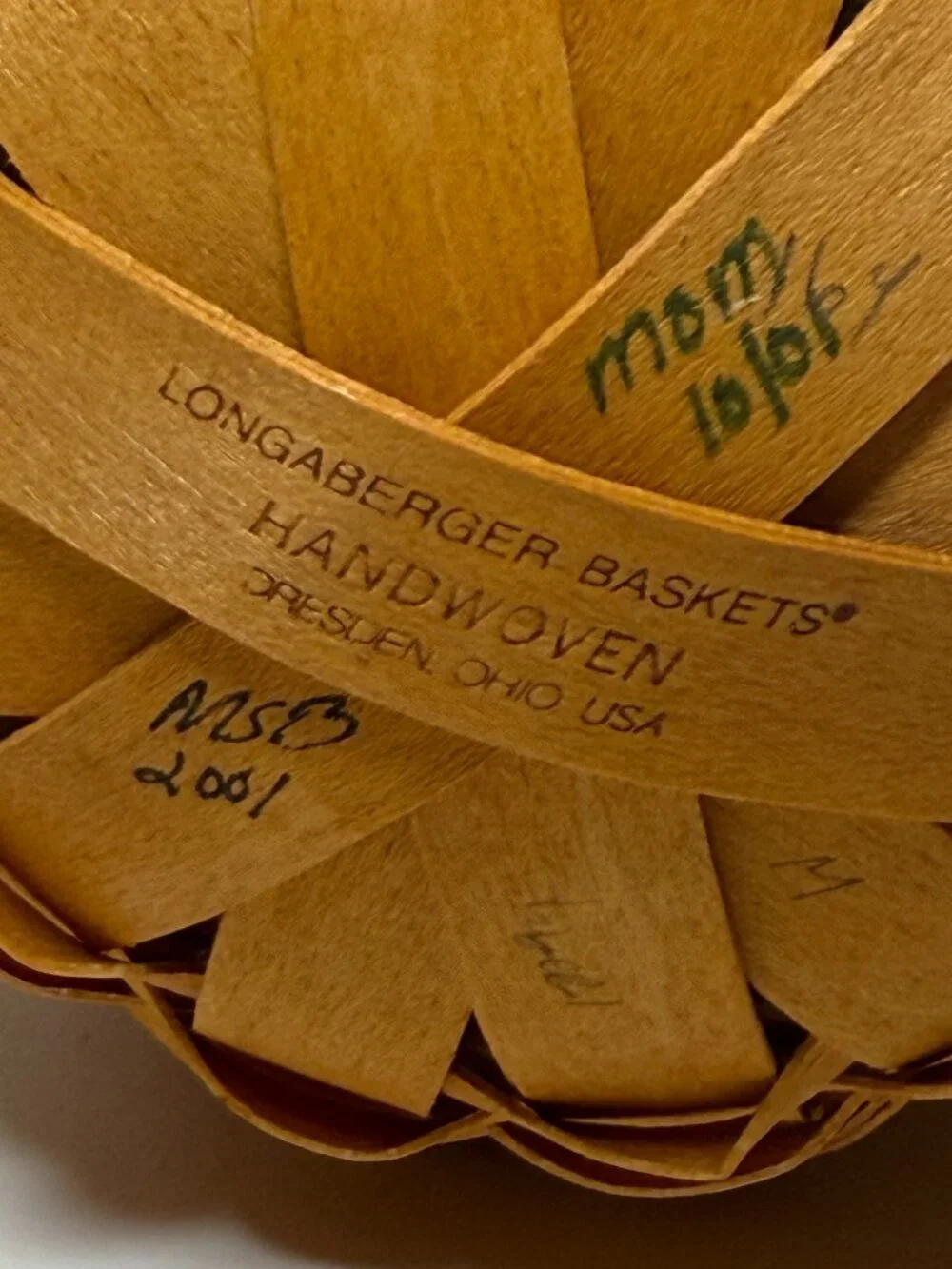 2001 Unused Small Gatehouse Longaberger Basket Handwoven Leather Loop 11751